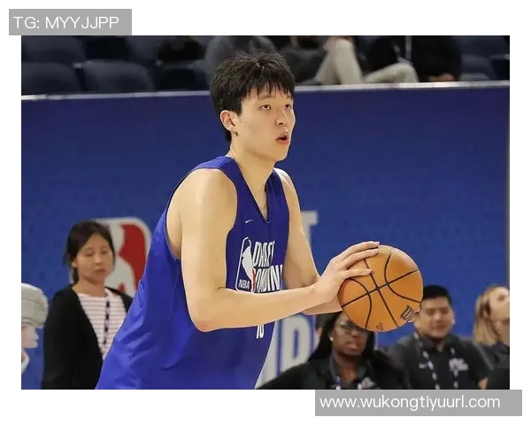 杨瀚森揭秘克里斯哥哥的努力生活习惯每天早起自学英语与妻子视频通话